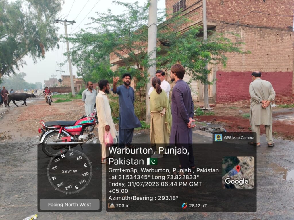 Anbreen Mukhtar Visits the Field During Monsoon Rains to Hear Public Complaints