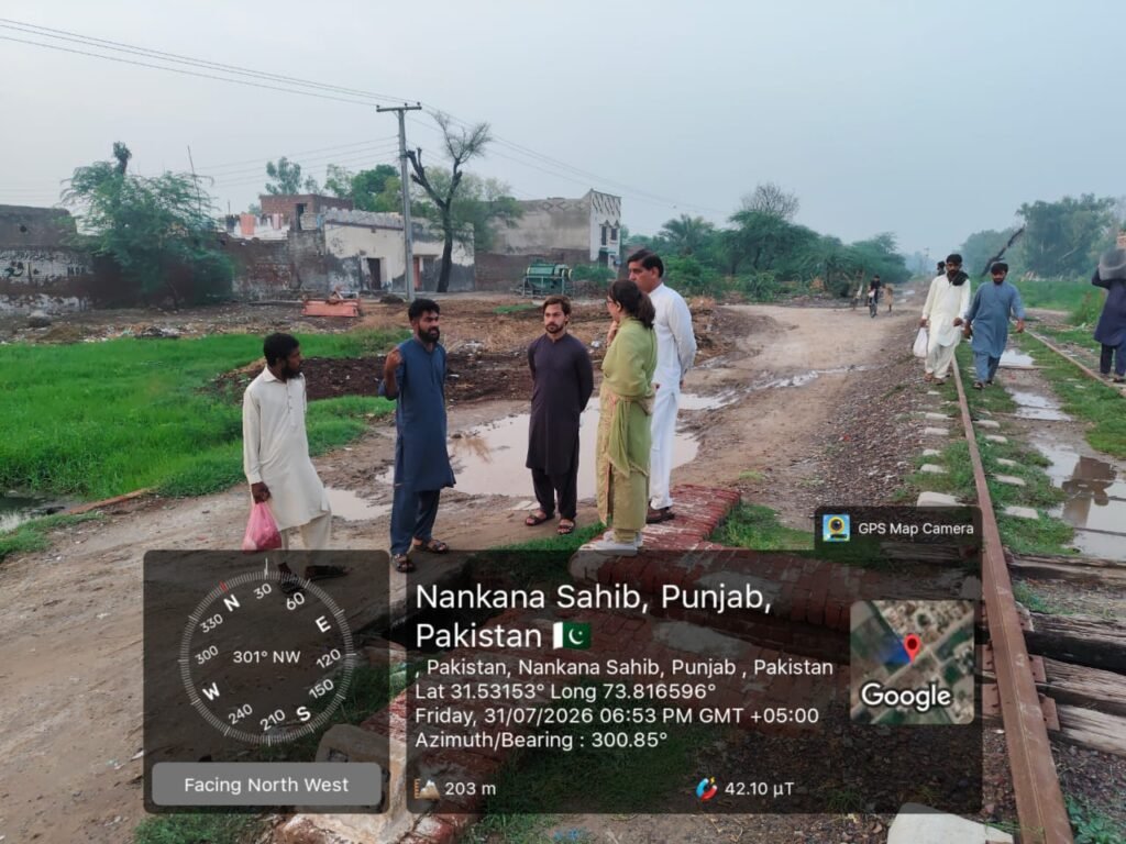 Anbreen Mukhtar Visits the Field During Monsoon Rains to Hear Public Complaints